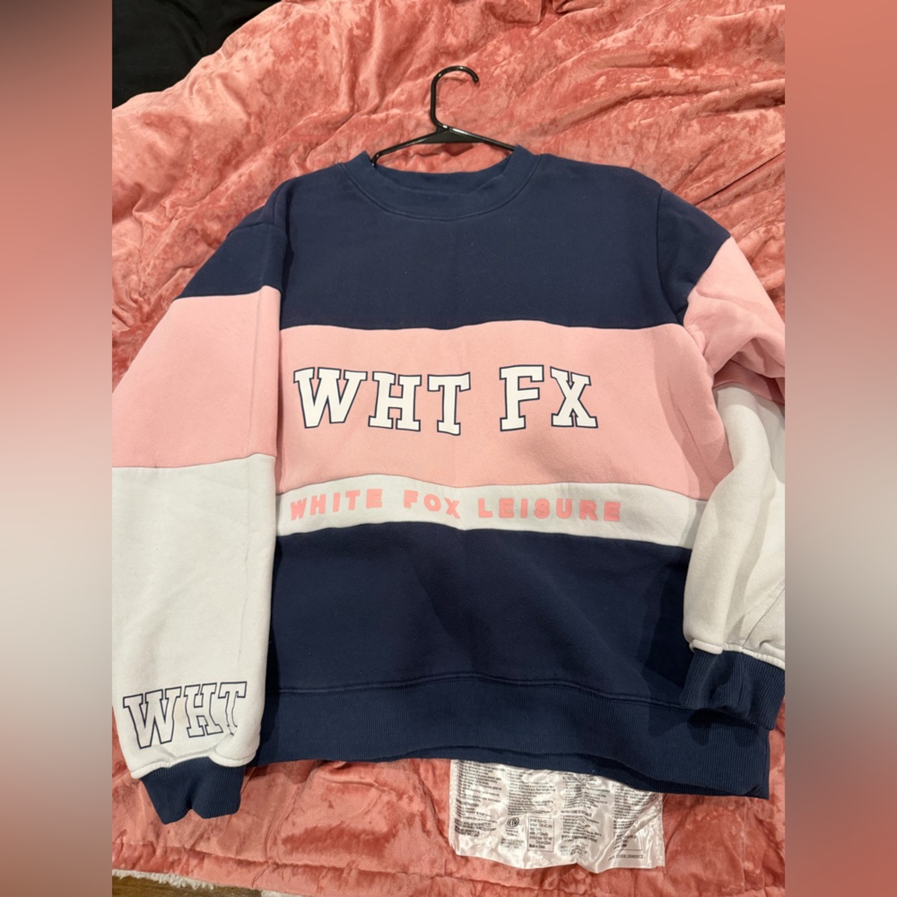 White fox Crewneck